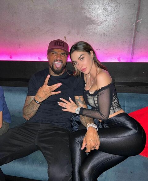 Boateng e Valentina Fradegrada in dolce attesa? L'indizio nel selfie allo  specchio scatena il gossip